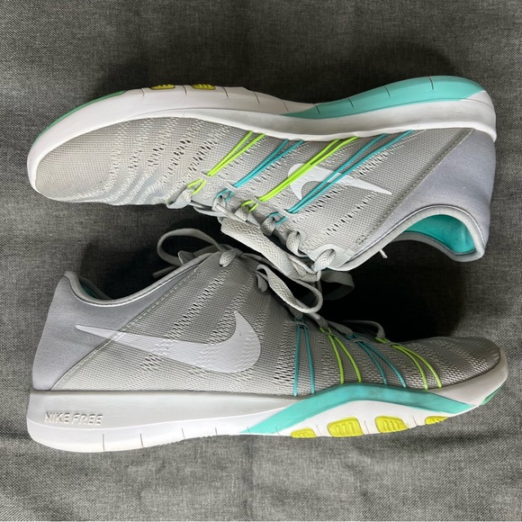 Nike “Free” TR6 in Gray with Neon Details Size 6.5 - Picture 8 of 15